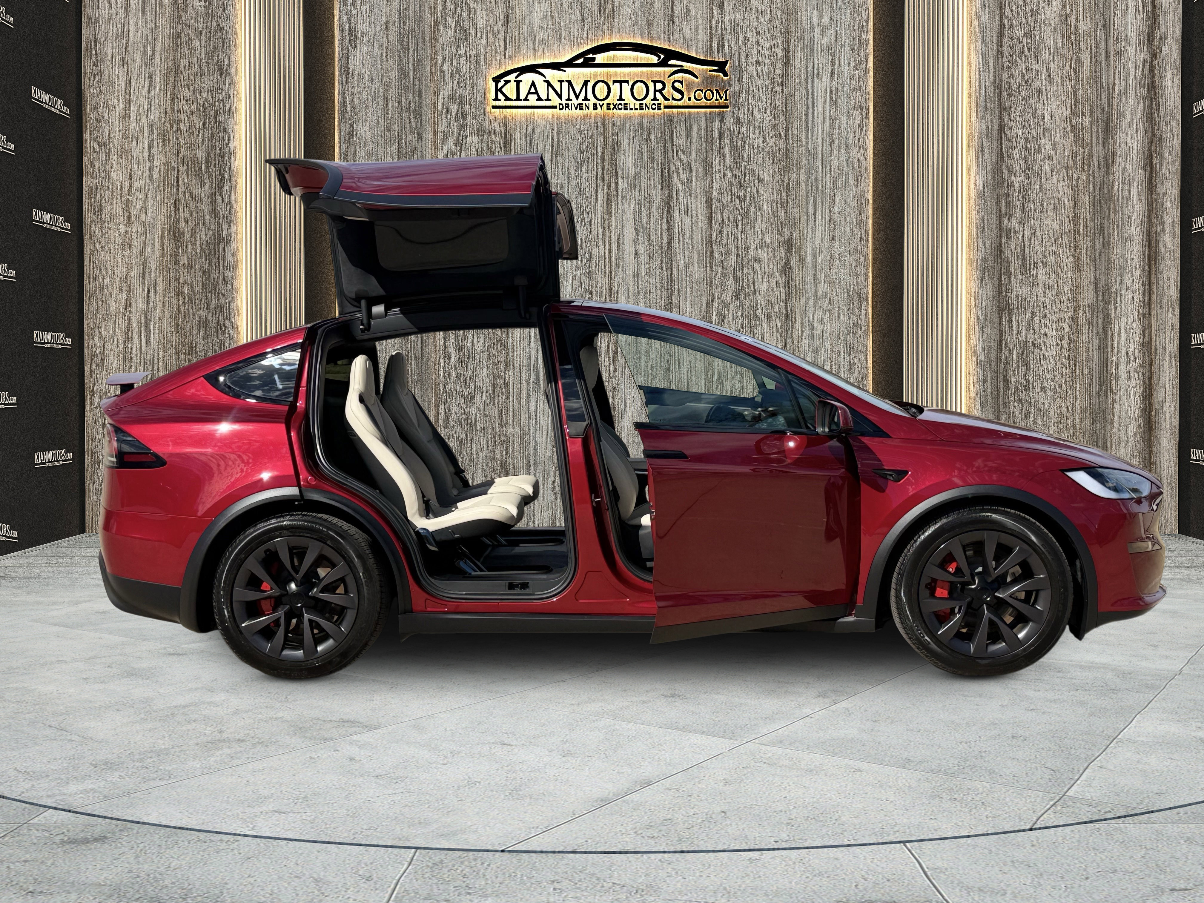 Used 2025 Tesla Model X Plaid image 25