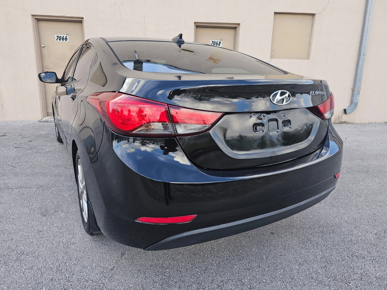 Used 2014 Hyundai Elantra SE w/ Option Group 02 image 10