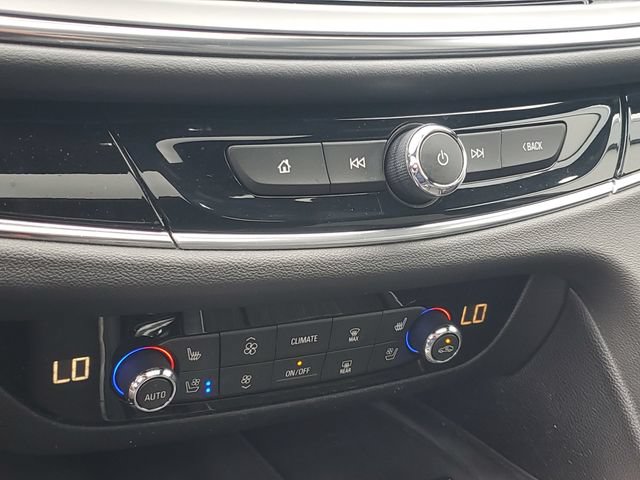 Used 2022 Buick Enclave Avenir w/ Trailering Package, 5000 lbs. AWD/4WD image 29