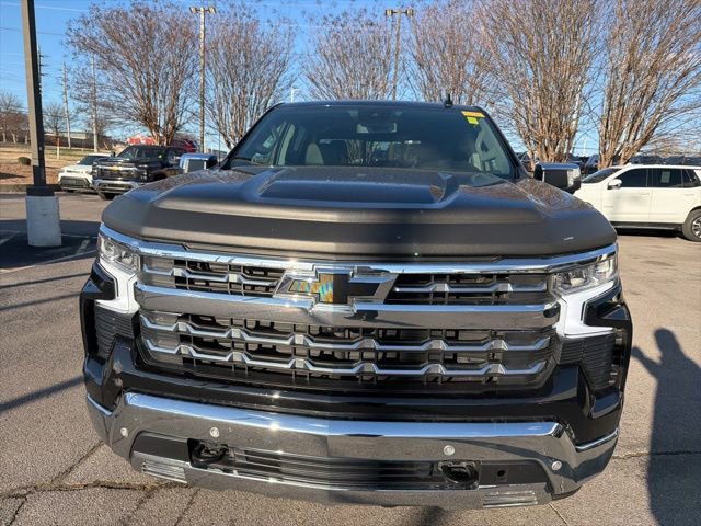 Used 2024 Chevrolet Silverado 1500 LTZ w/ LTZ Convenience Package II image 8