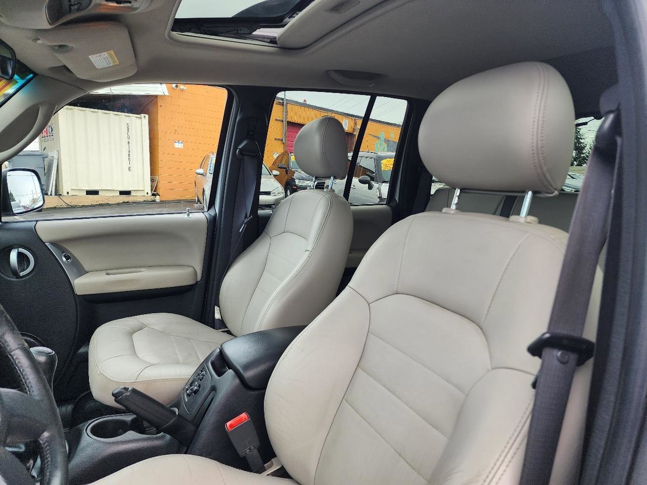 Used 2003 Jeep Liberty Renegade image 12