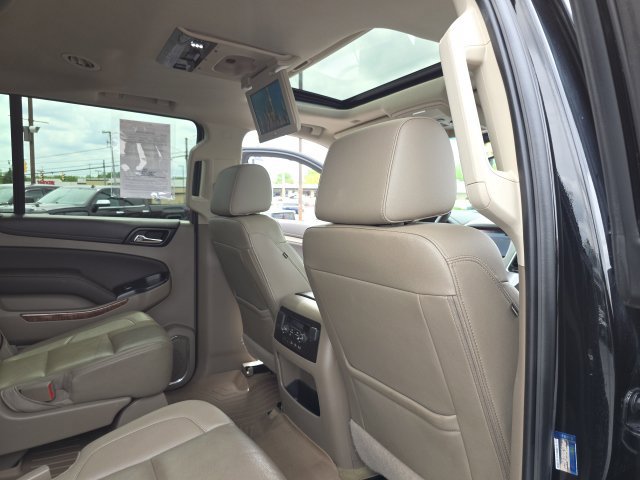 Used 2017 Chevrolet Suburban Premier AWD/4WD image 66