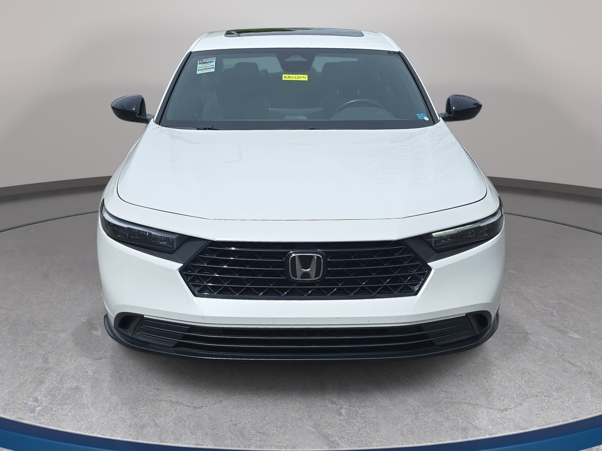 Used 2024 Honda Accord Sport image 2