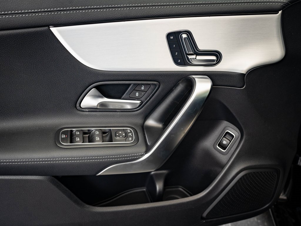 Certified 2025 Mercedes-Benz CLA 250 4MATIC image 24