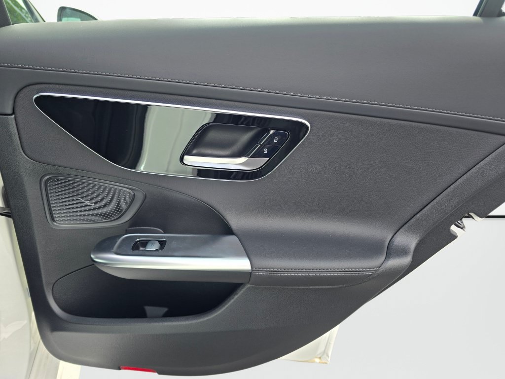 New 2026 Mercedes-Benz C 300 4MATIC Sedan image 22