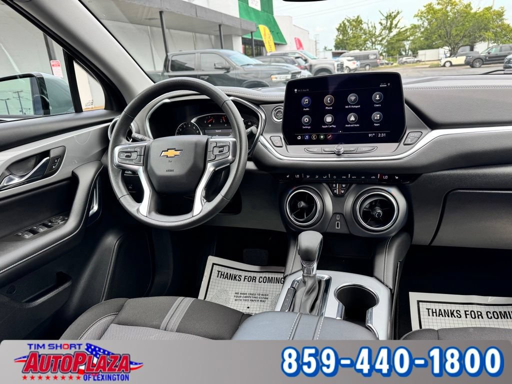 Used 2025 Chevrolet Blazer LT AWD/4WD image 33