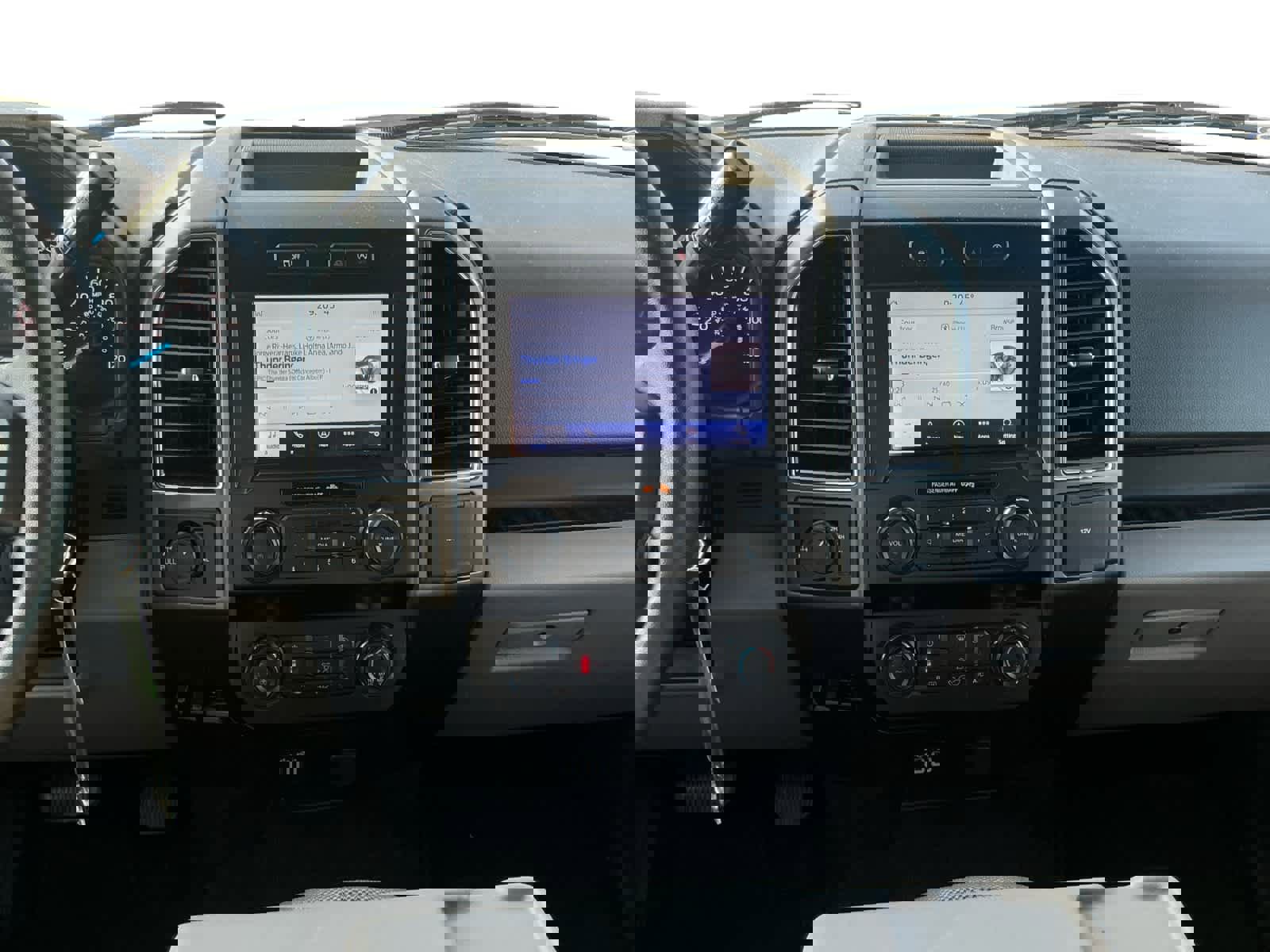 Used 2019 Ford F150 XLT w/ Equipment Group 302A Luxury image 11