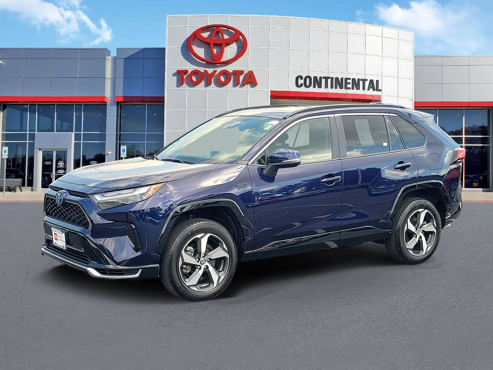 Certified 2024 Toyota RAV4 SE w/ Weather & Moonroof Package AWD/4WD image 3