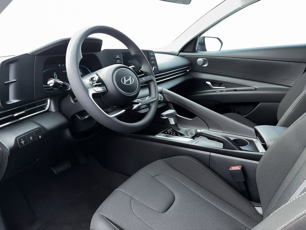 New 2026 Hyundai Elantra SE image 22