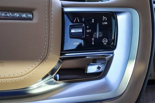 New 2025 Land Rover Range Rover Long Wheelbase SE image 22