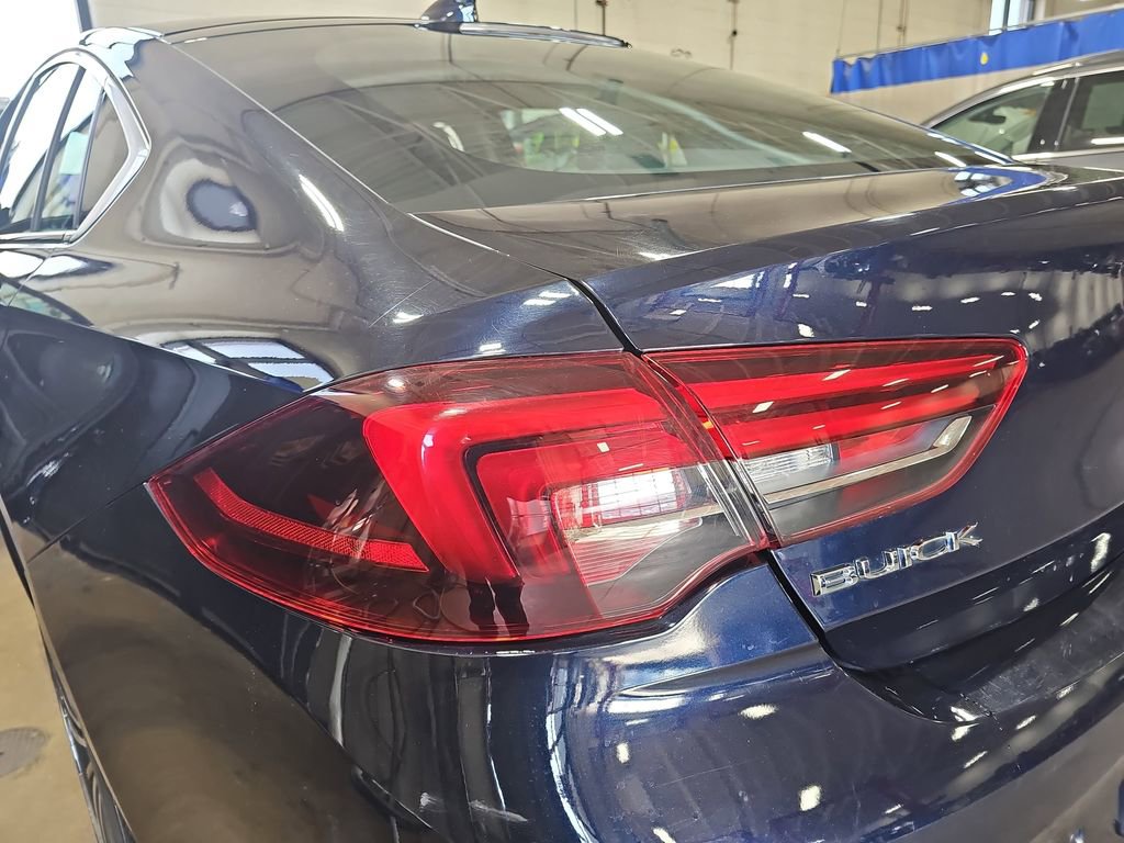 Used 2018 Buick Regal Preferred w/ Driver Confidence Package #1 image 32