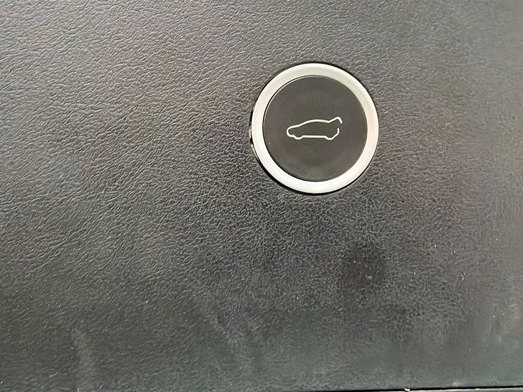 Used 2016 Tesla Model X Performance AWD/4WD image 33