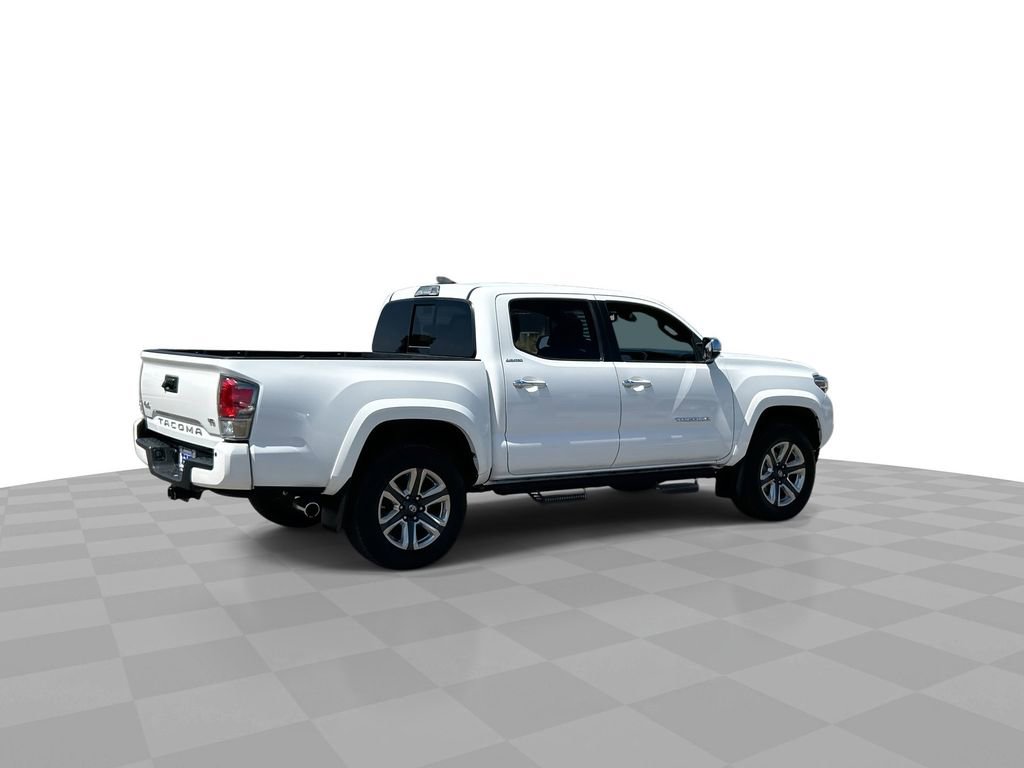 Used 2018 Toyota Tacoma Limited image 8