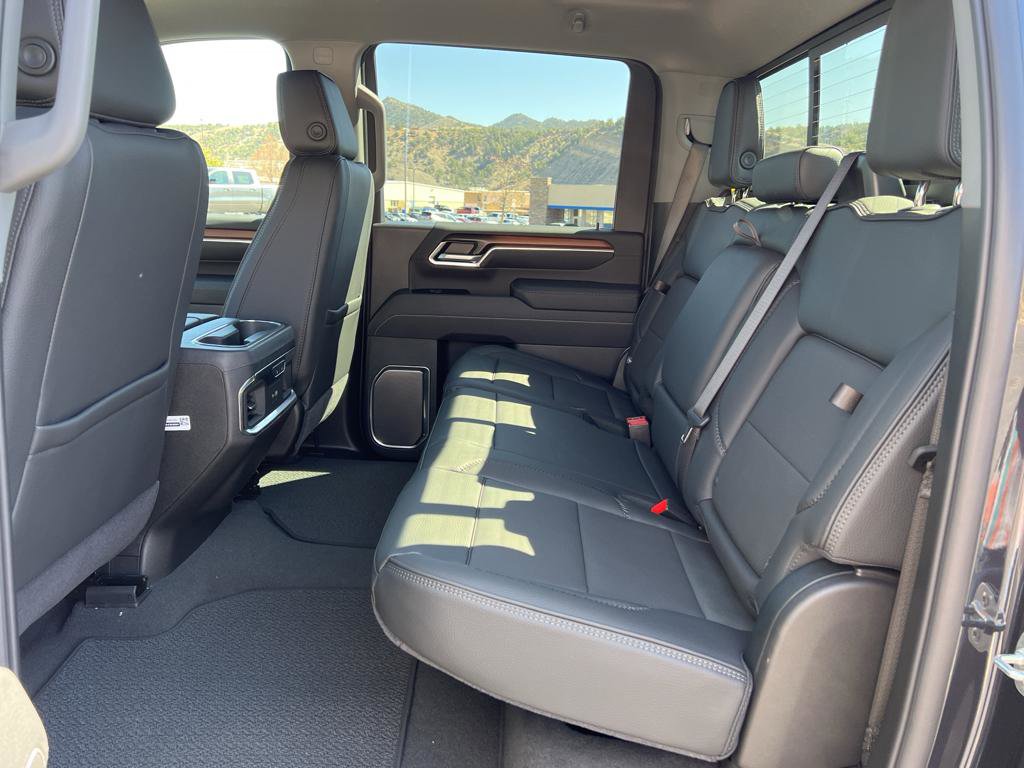 New 2025 GMC Sierra 3500 Denali image 13
