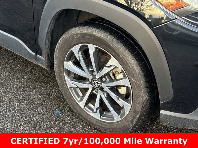 Used 2023 Toyota Corolla Cross XLE image 7