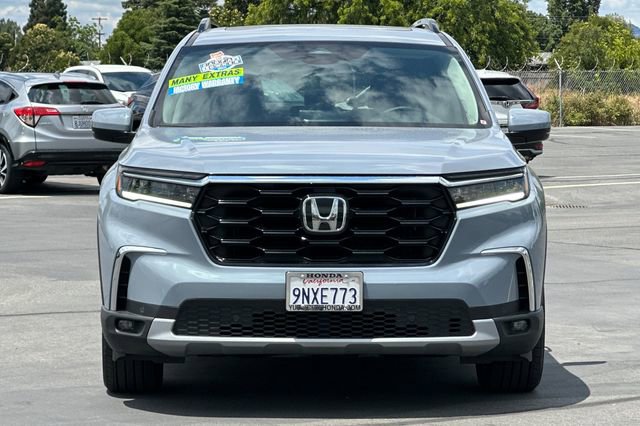 Used 2025 Honda Pilot Touring image 6