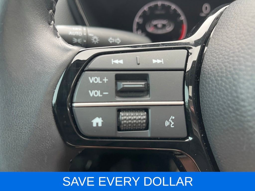 Used 2025 Honda CR-V EX-L image 18