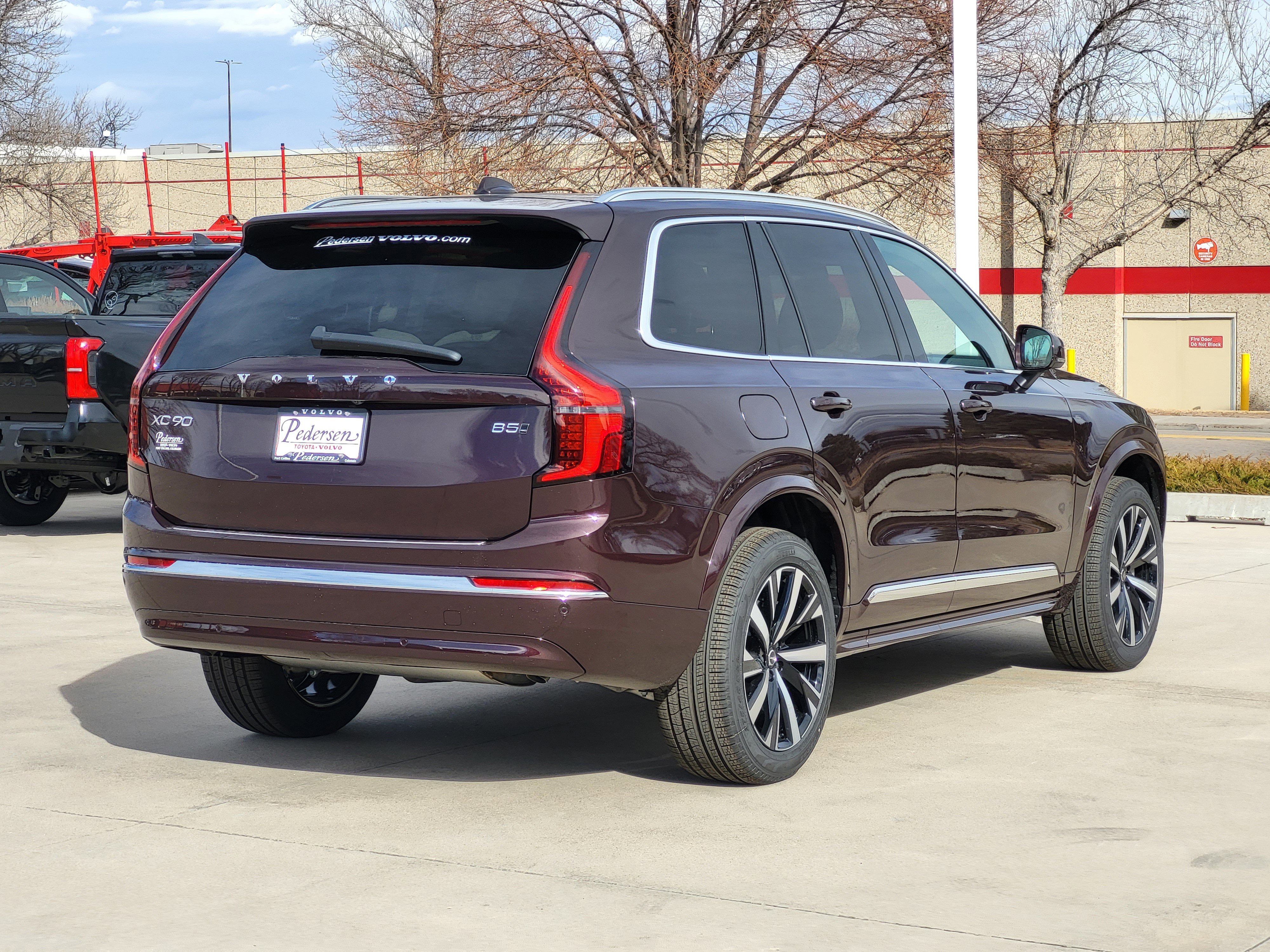New 2026 Volvo XC90 B5 Core w/ Protection Package Premier AWD/4WD image 2