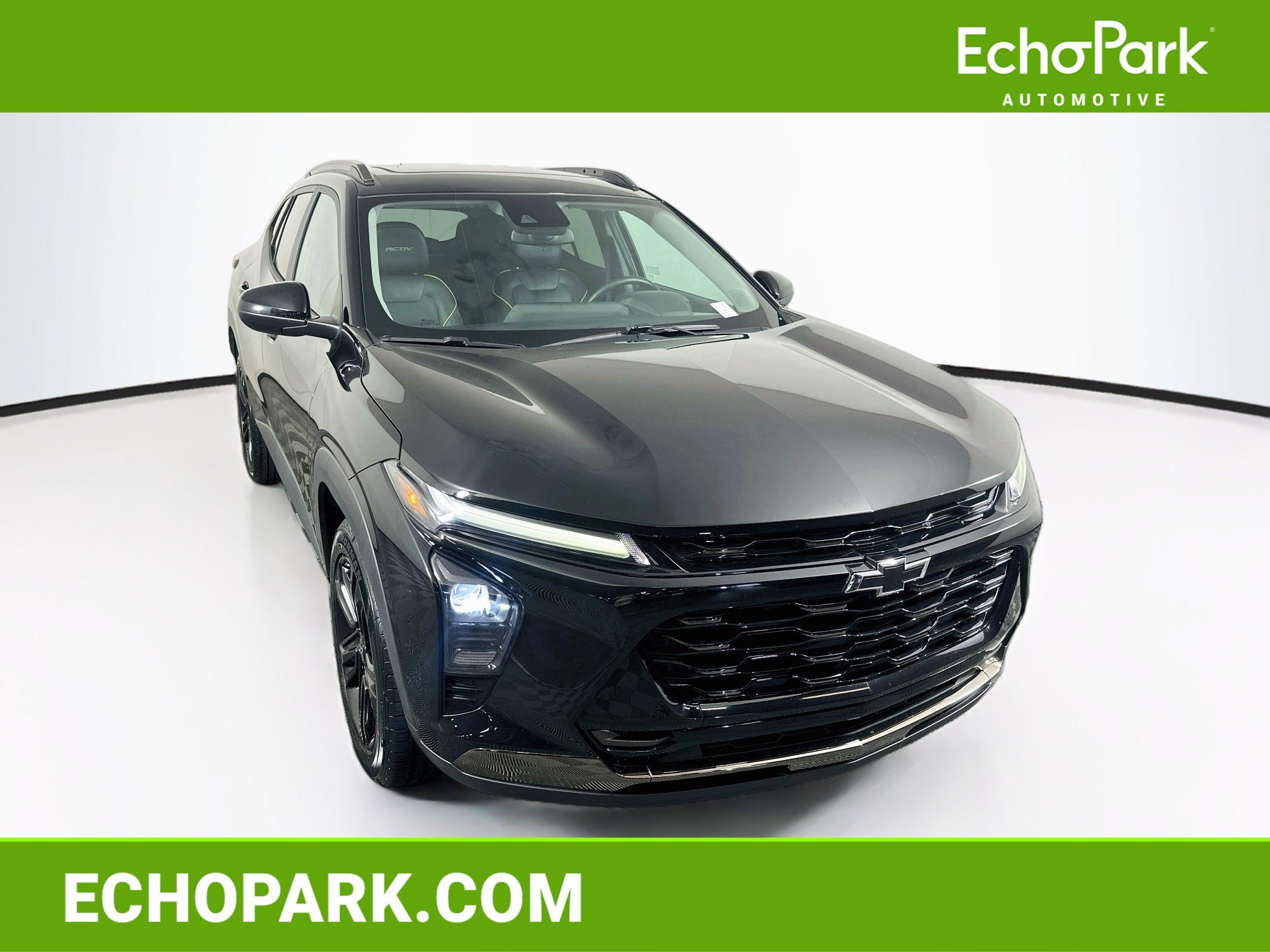 Used 2024 Chevrolet Trax ACTIV w/ Sunroof Package FWD image 1