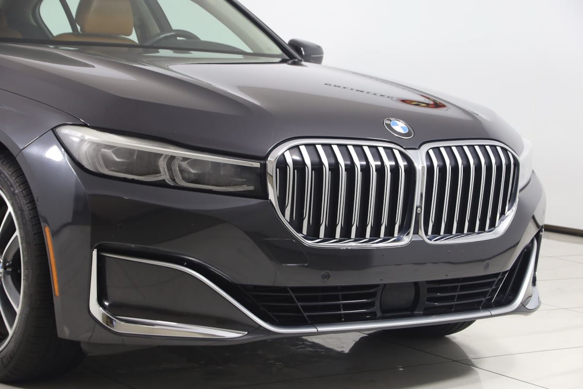 Used 2020 BMW 750i xDrive AWD/4WD image 45