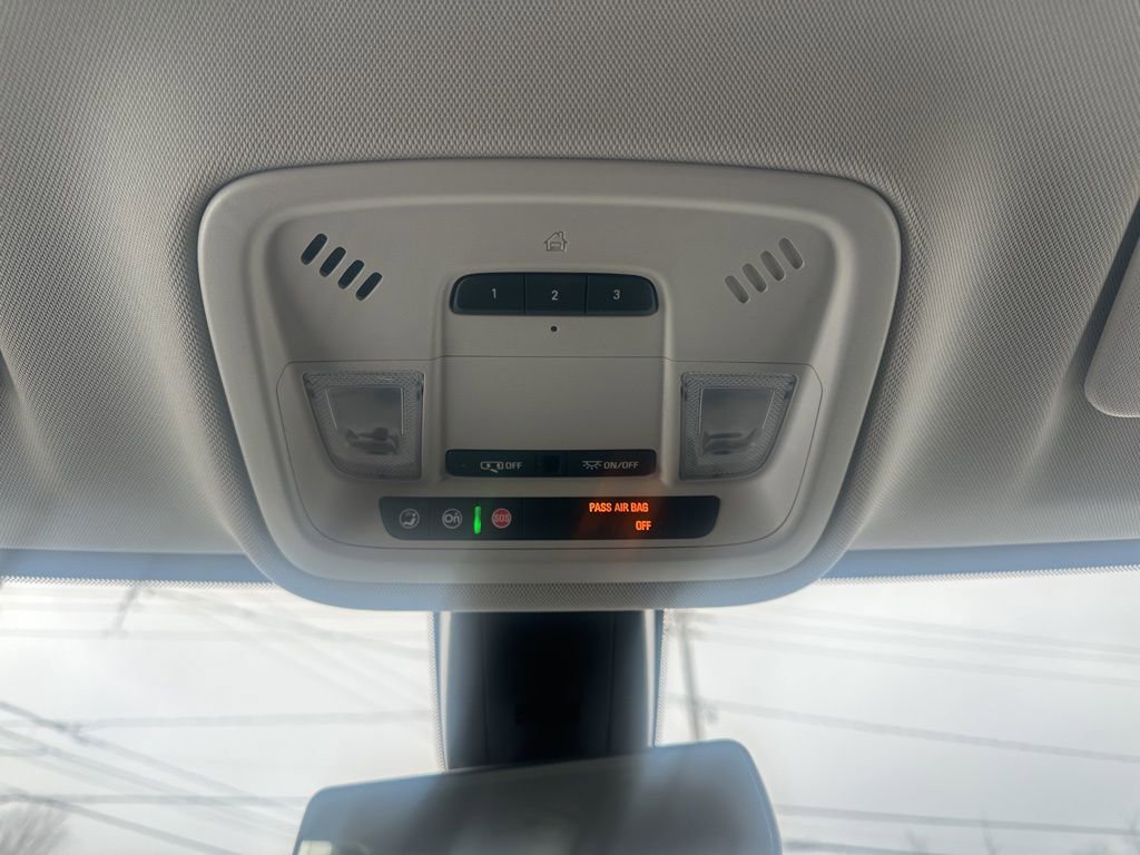 Used 2019 Chevrolet Traverse RS image 26