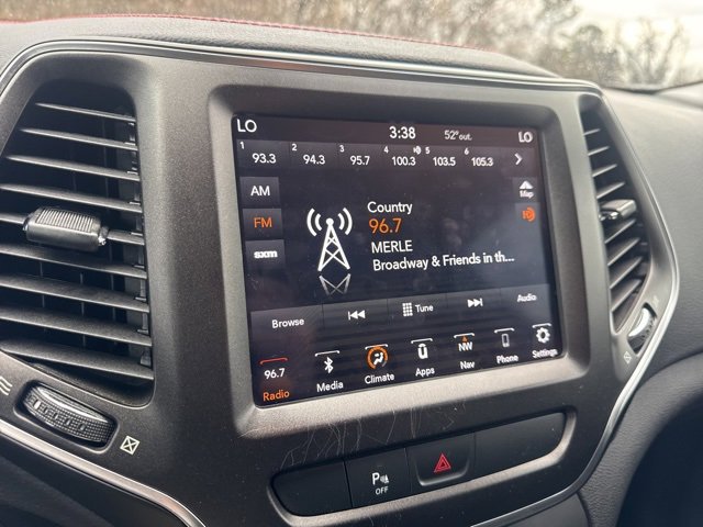 Used 2019 Jeep Cherokee Trailhawk w/ Trailer Tow Group image 17