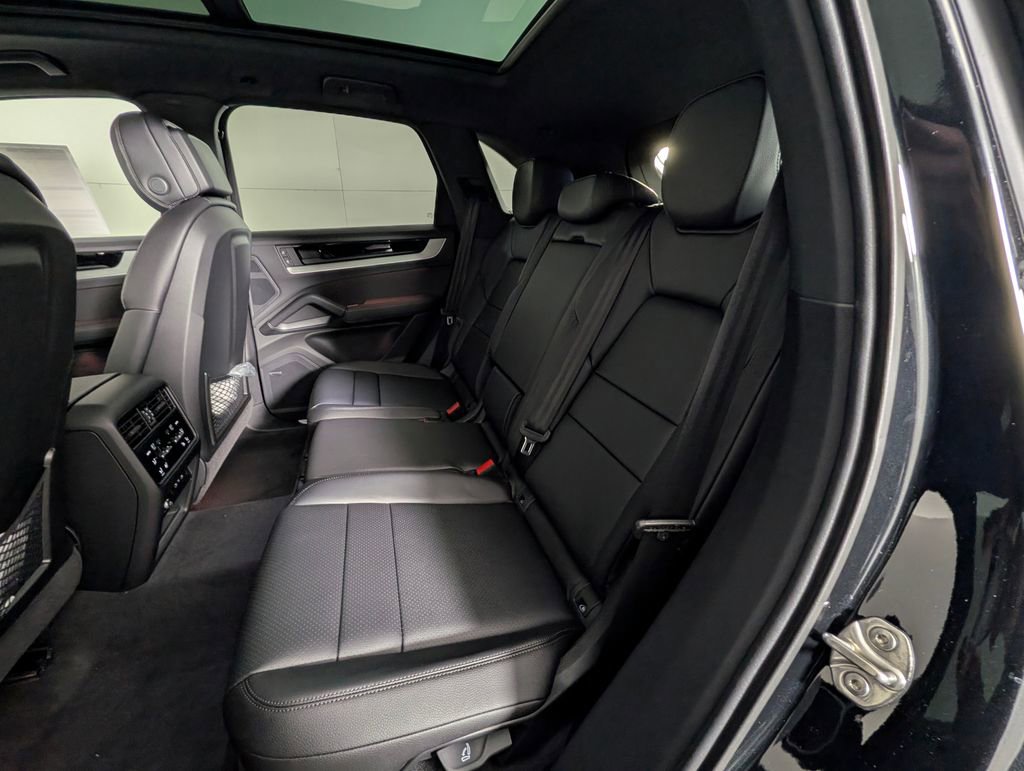 New 2026 Porsche Cayenne AWD/4WD image 24