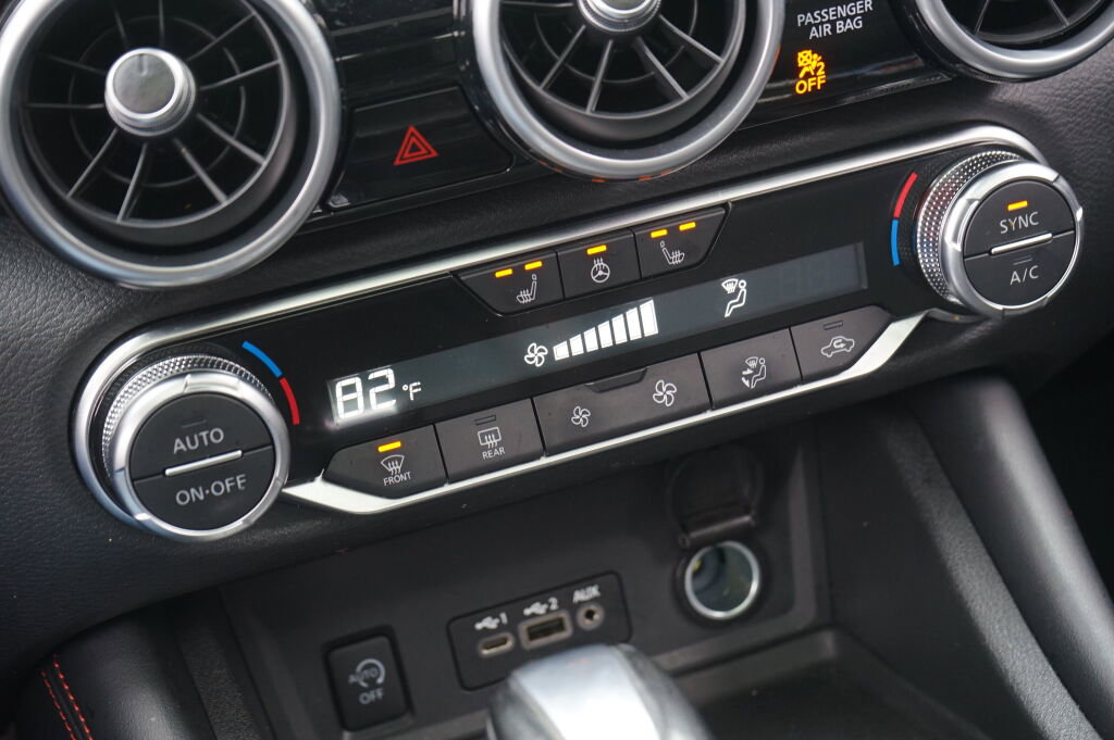 Used 2024 Nissan Sentra SR w/ SR Premium Package FWD image 20