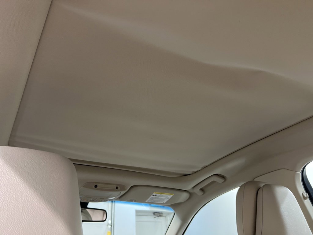 Used 2019 Lincoln Continental Select w/ Continental Climate Package image 37