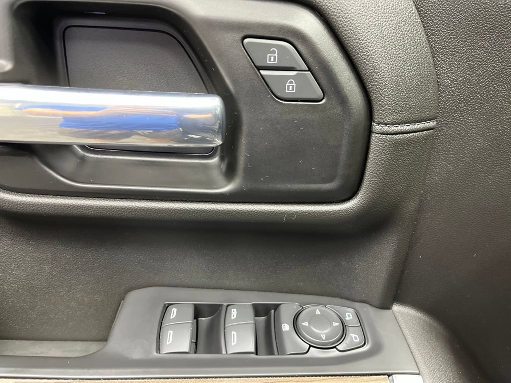 Used 2021 Chevrolet Silverado 1500 LT Trail Boss w/ Bed Protection Package AWD/4WD image 30