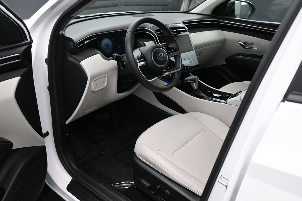 Used 2024 Hyundai Tucson SEL w/ Convenience Package FWD image 2