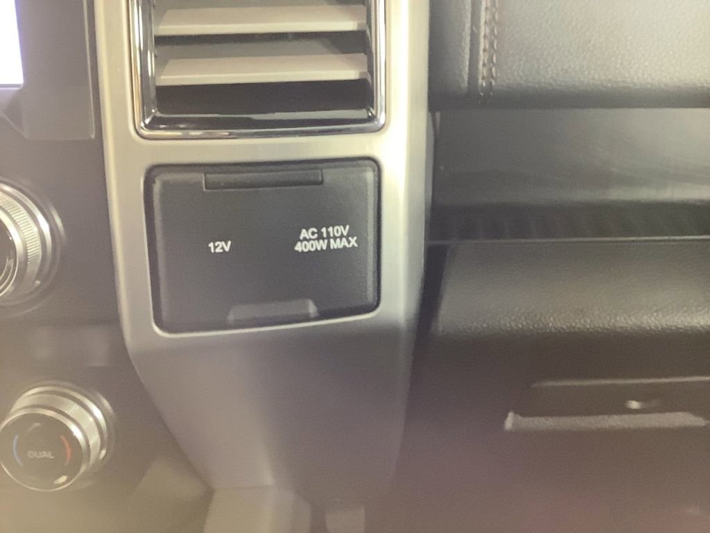 Used 2020 Ford F150 Platinum w/ Equipment Group 701A Luxury image 34