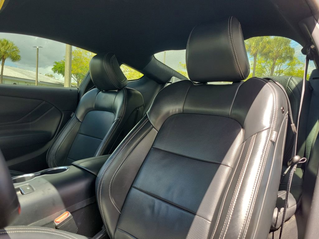 Used 2024 Ford Mustang GT Premium image 12