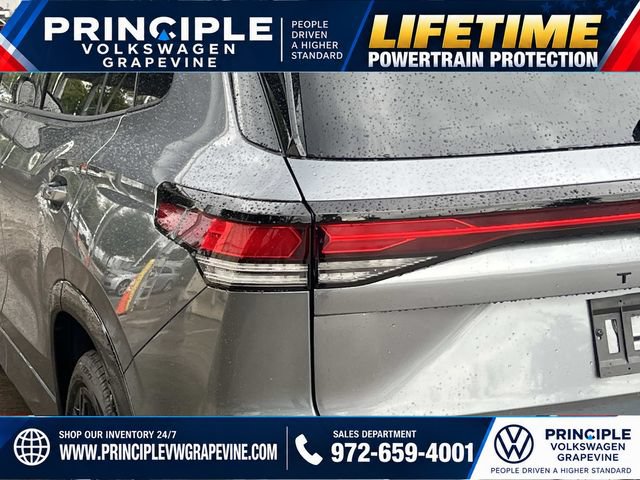 New 2026 Volkswagen Tiguan SE R-Line FWD image 5