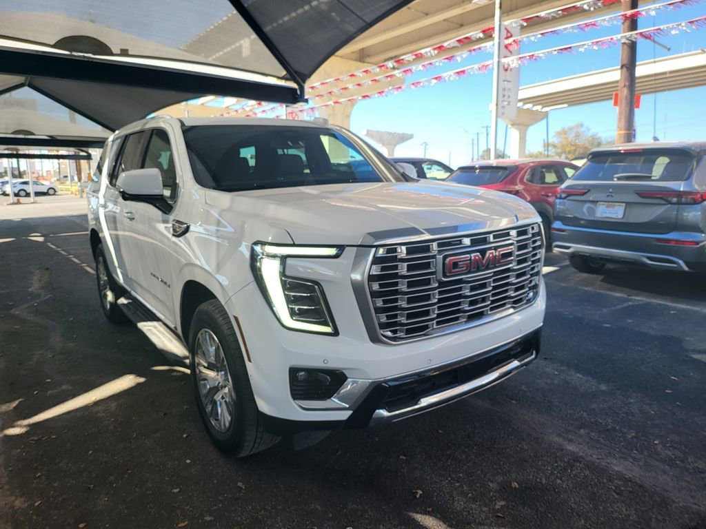 Used 2025 GMC Yukon Denali image 3