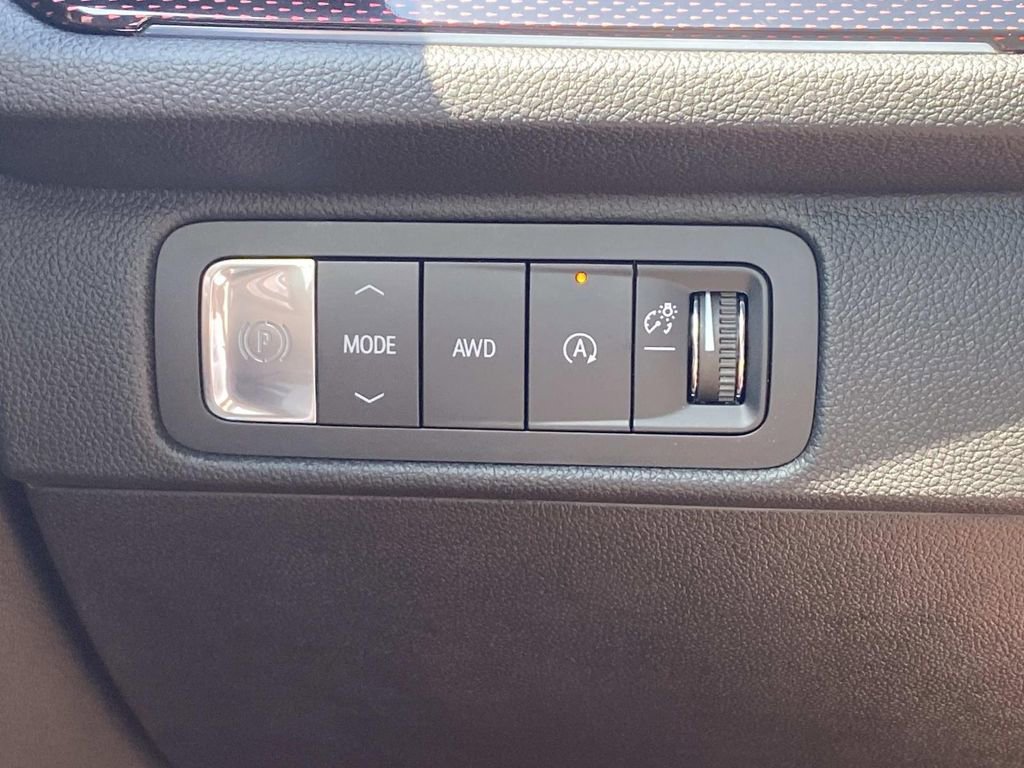 New 2026 Chevrolet Traverse Z71 w/ Driver Confidence Package image 31