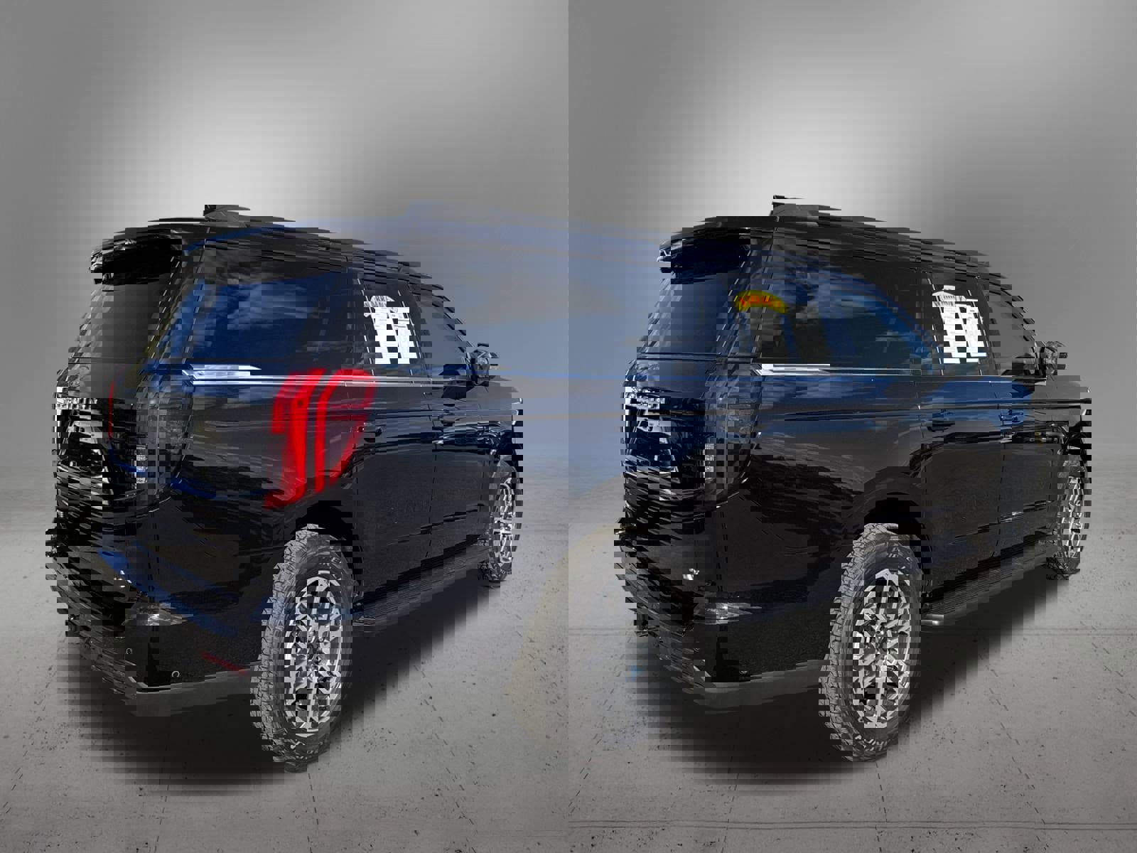 Used 2025 Ford Expedition Max Active image 4