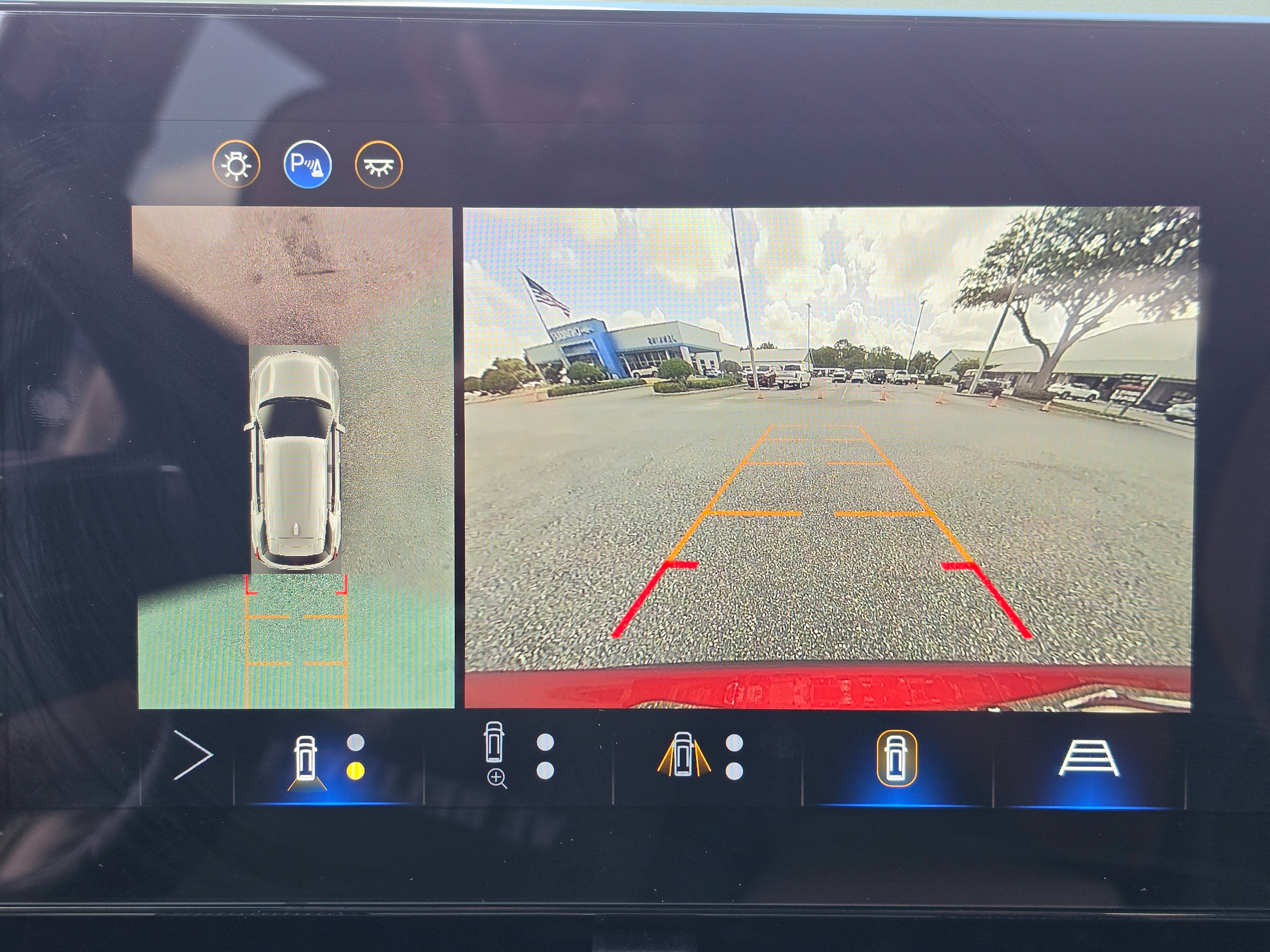 New 2026 Chevrolet Equinox ACTIV w/ Convenience Package III FWD image 27