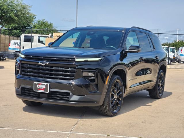 Used 2025 Chevrolet Traverse LT w/ Midnight/Sport Edition FWD image 11