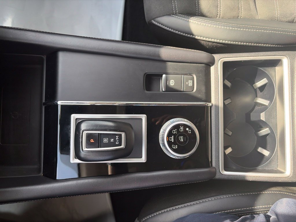 Used 2024 Mitsubishi Outlander SE FWD image 25