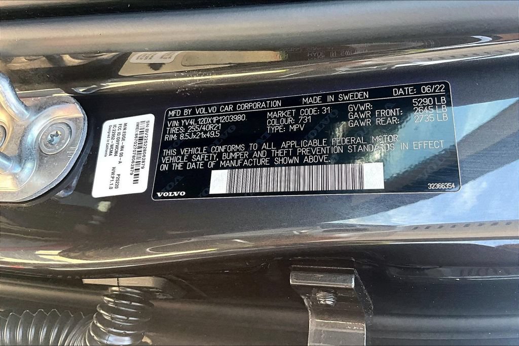Used 2023 Volvo XC60 B5 Ultimate w/ Climate Package FWD image 47