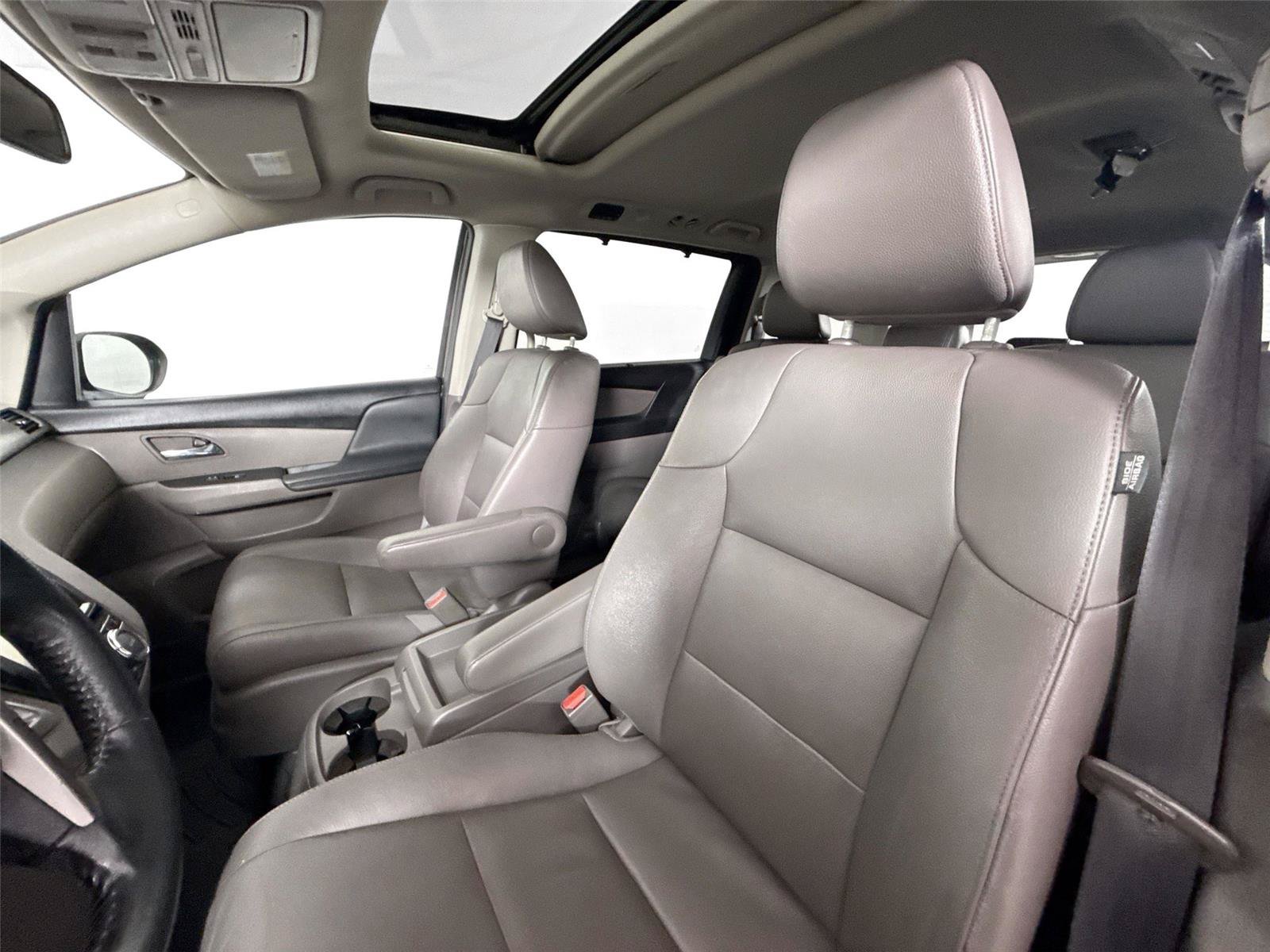Used 2016 Honda Odyssey EX-L image 3
