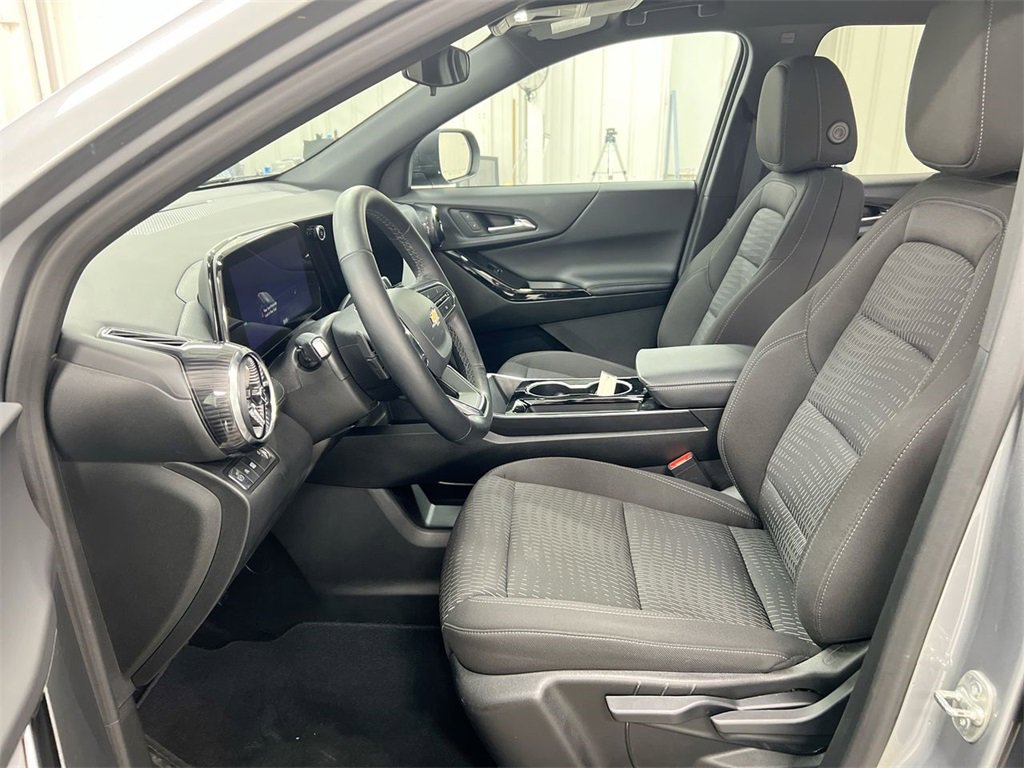 Certified 2025 Chevrolet Equinox LT image 19