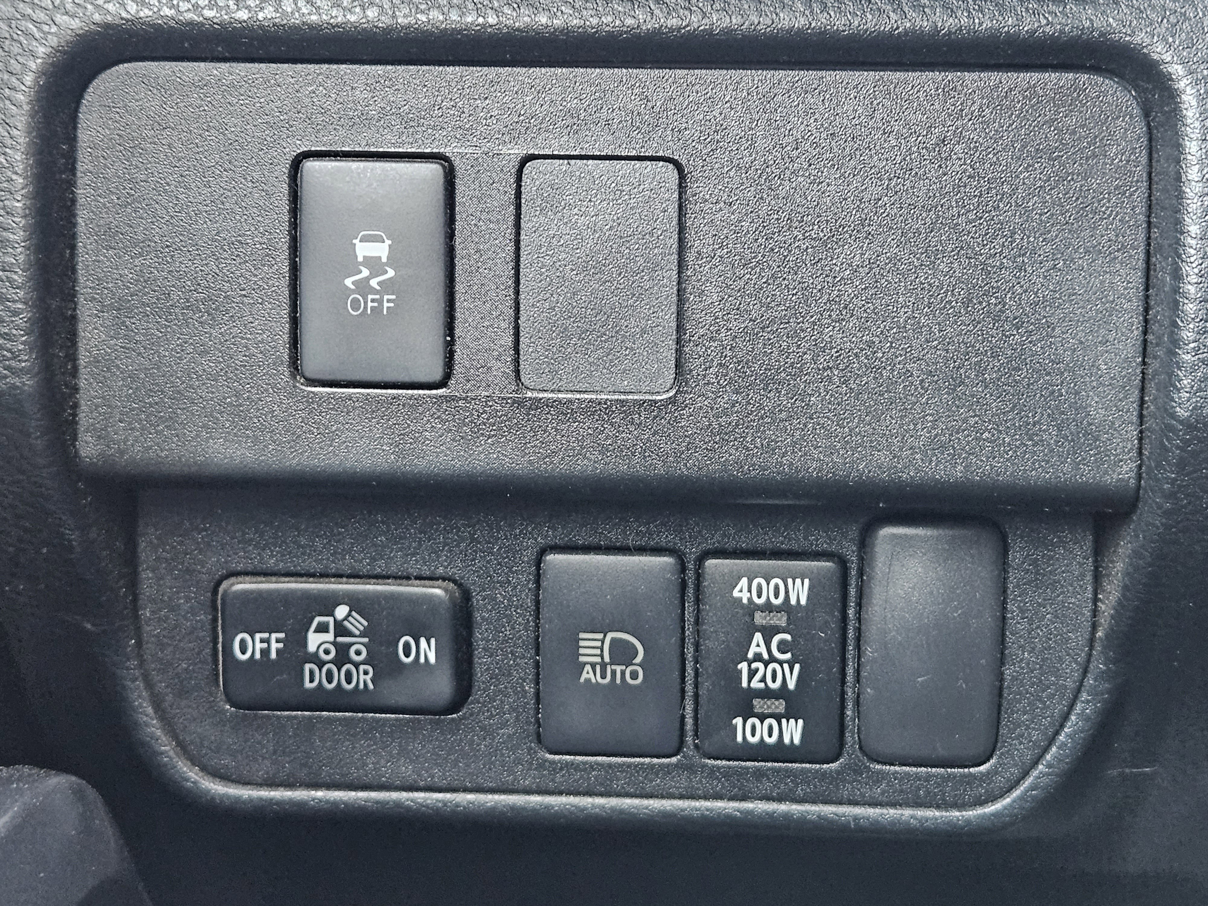 Used 2021 Toyota Tacoma TRD Off-Road w/ Technology Package image 24