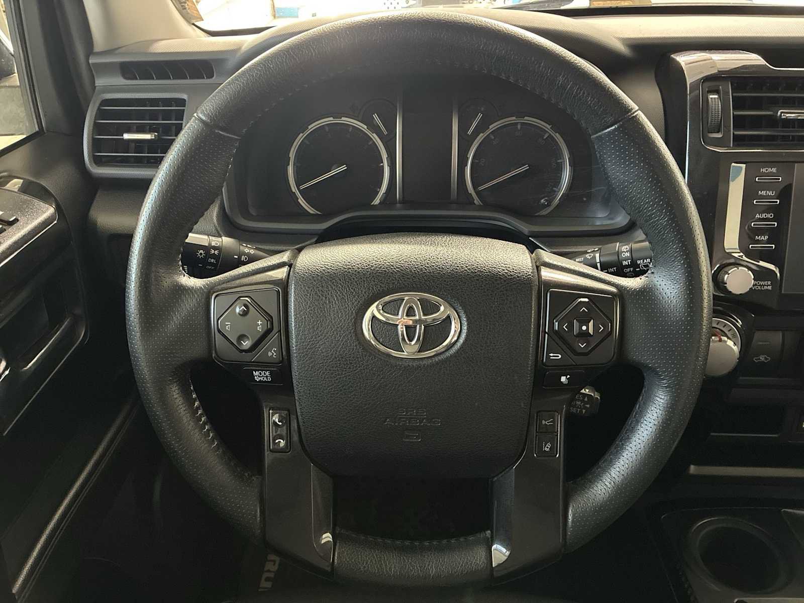 Used 2020 Toyota 4Runner TRD Off-Road Premium image 11