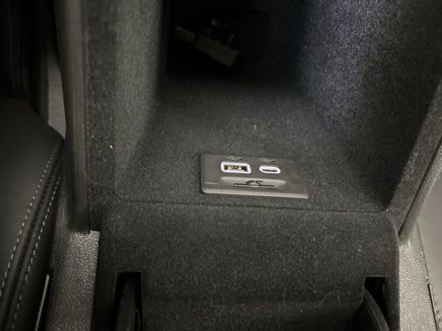 Used 2024 Cadillac XT5 Sportv image 23