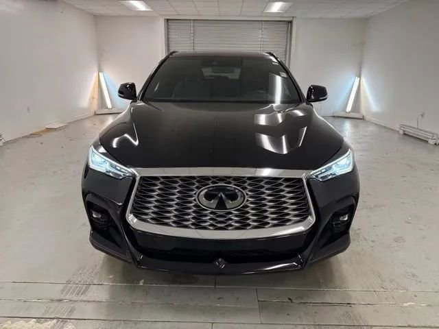 Used 2025 INFINITI QX55 Luxe image 2