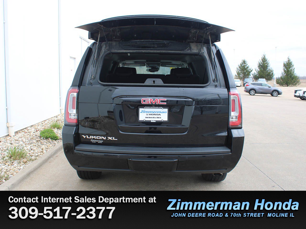 Used 2020 GMC Yukon XL SLT w/ Open Road Package AWD/4WD image 6