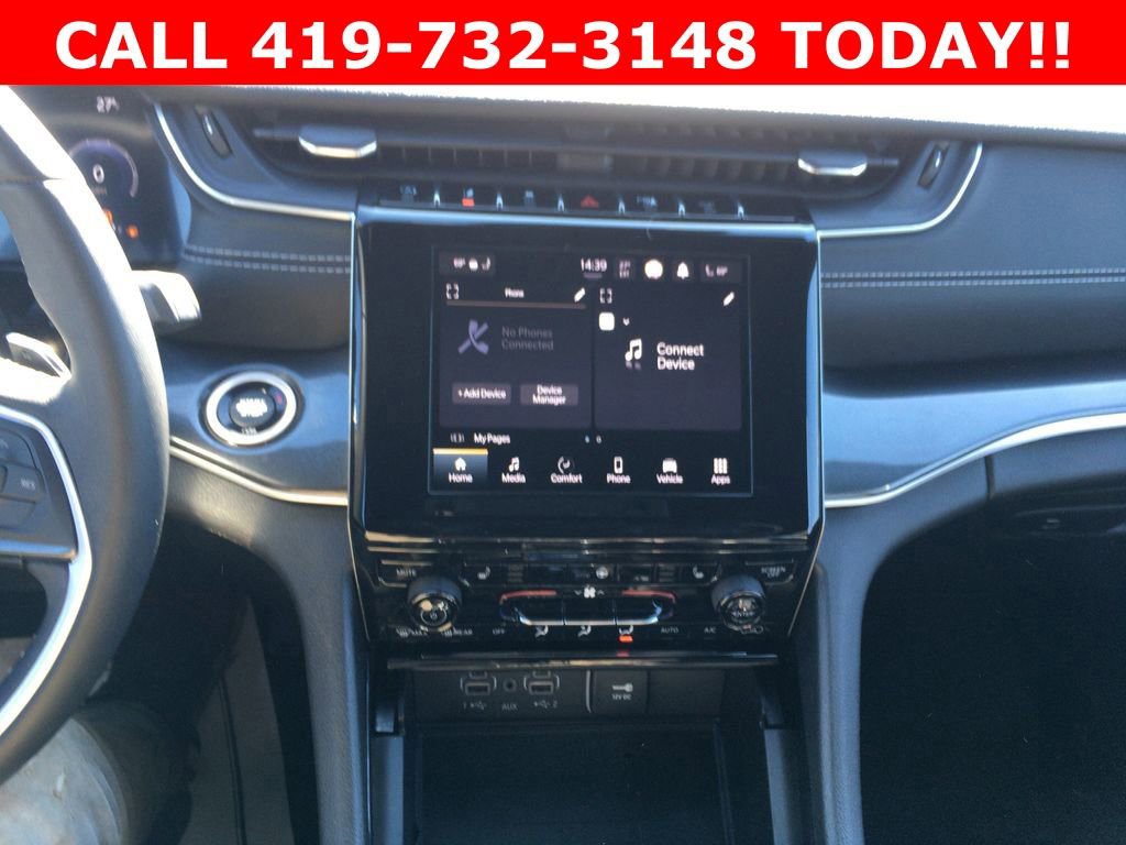 Used 2023 Jeep Grand Cherokee L Laredo AWD/4WD image 24