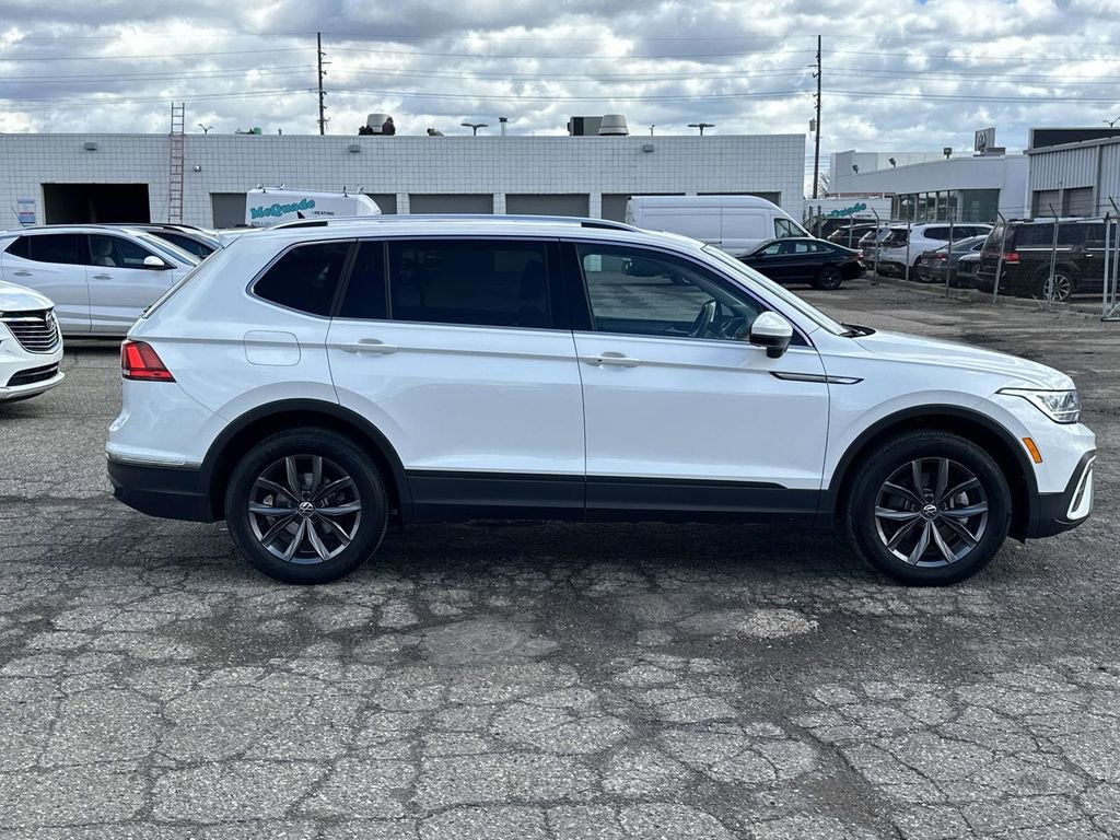Certified 2023 Volkswagen Tiguan SE w/ Panoramic Sunroof Package image 6